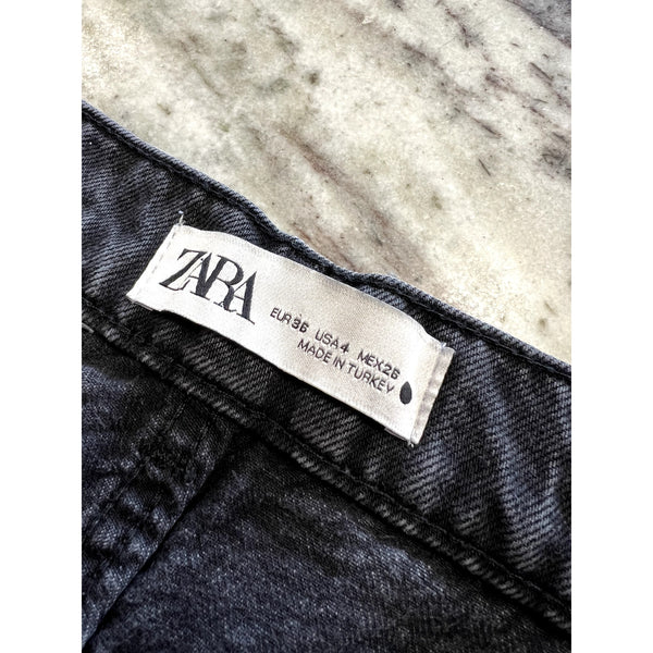 Zara Washed Black 90's High Rise Full Length Raw Hem Jeans Size 4