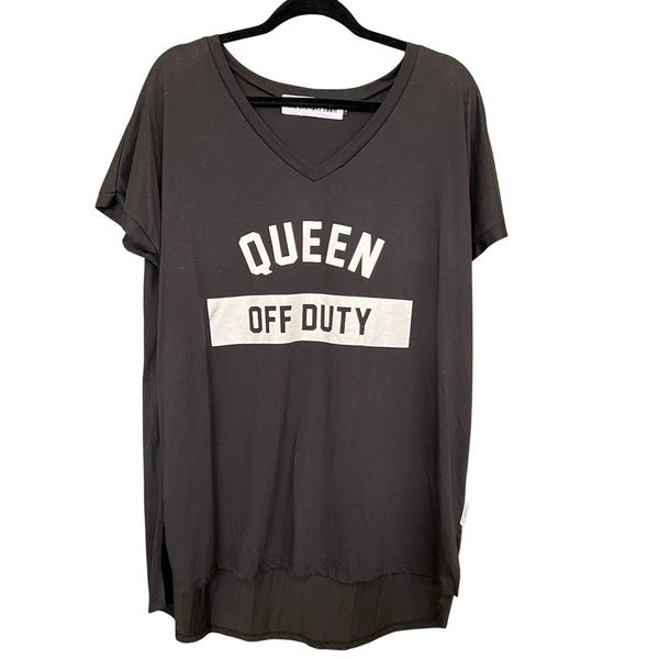The Laundry Room "Queen off Duty" Black V-Neck Graphic T-Shirt Large
