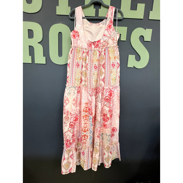 Davi & Dani Boutique Light Blush Floral Tiered Midi Dress Size Medium
