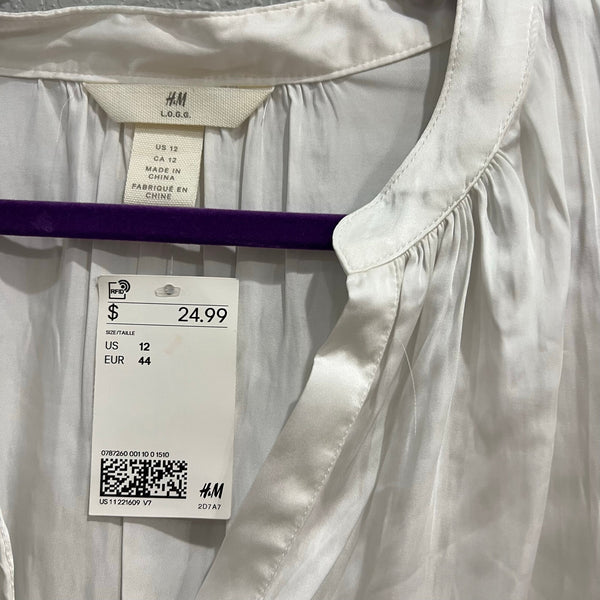NWT H&M White Satin Long Sleeve V-Neck Blouse Size 12