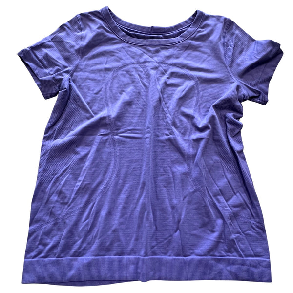 Women's Purple Periwinkle Athletic Top Size Medium