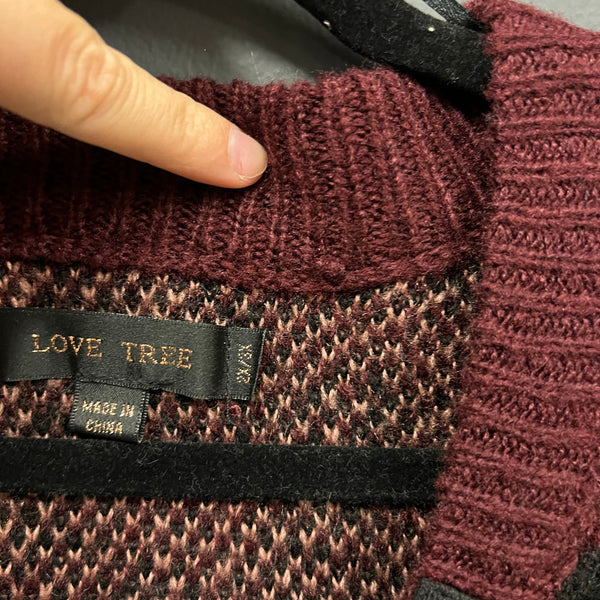 Love Tree Boutique Maroon Leopard Print Lace Up Neck Sweater Plus Size 2X/3X