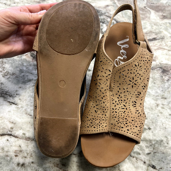 Very J Free Fly Cork Wedges Size 9