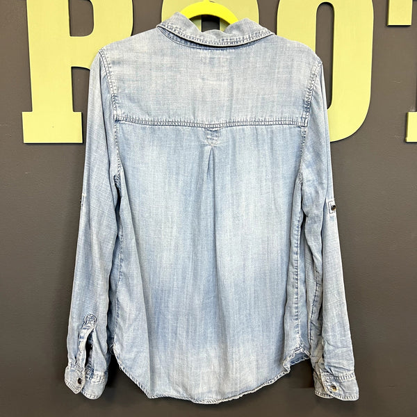 EnJean Denim Lightweight Button Down Size Large