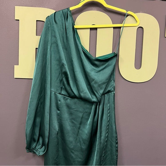 NWT Dress Day Green Satin One Shoulder Wrap Dress Size Medium