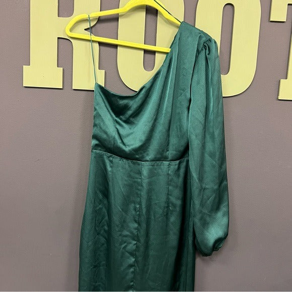 NWT Dress Day Green Satin One Shoulder Wrap Dress Size Medium