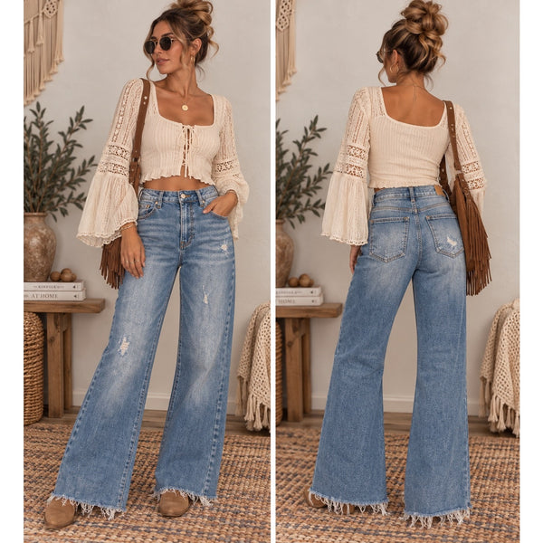 Risen Jeans Wide Leg Light Wash Jeans Size 3