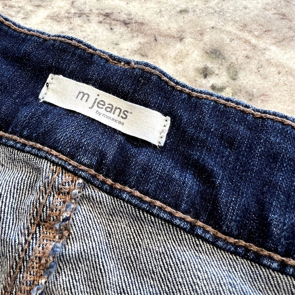 Maurices Dark Wash Denim Shorts Size 14