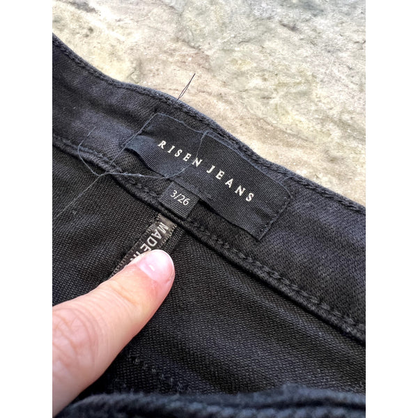 Risen Black Crossover High Rise Raw Hem Skinny Jeans Size 26