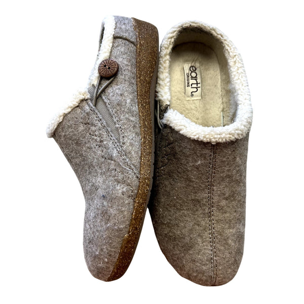 Earth Origins Light Brown Felt Faux Fur Lined Casual Slip Ons Size 9