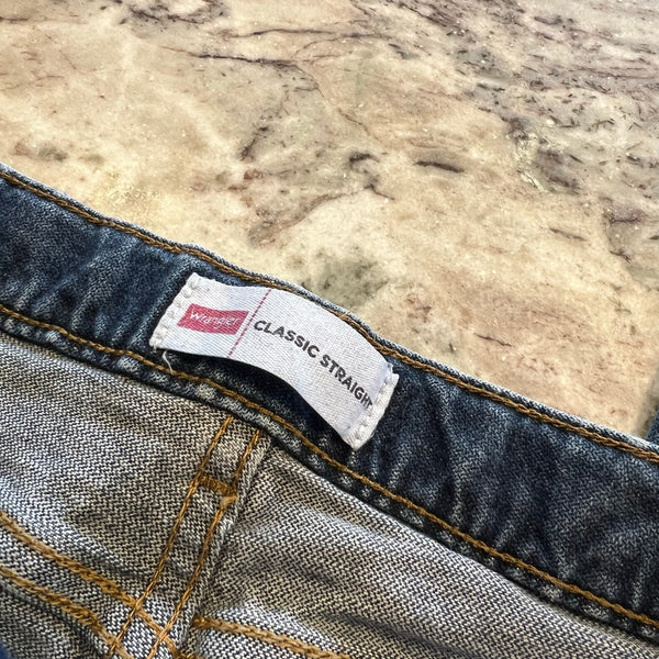 Wrangler Classic Straight Boys Jeans Size 16 Regular