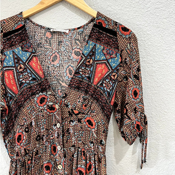 Newbury Kustom Boutique V-Neck Button Front Maxi Dress Medium