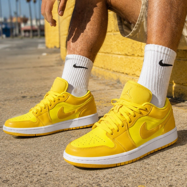 Nike Jordan 1 Low Yellow Strike Low Top Sneakers Size Men's 9.5