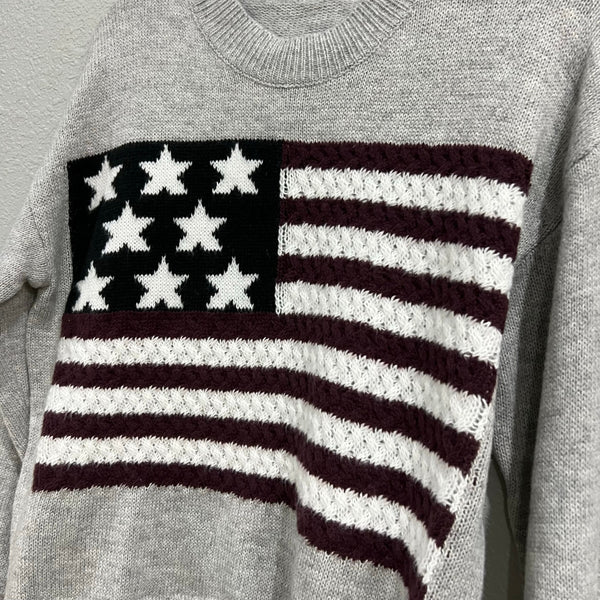 Women's Gray USA Flag Thick Knit Crew Neck Sweater Medium