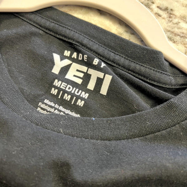 Yeti Black Short Sleeve Graphic Tee Size Medium