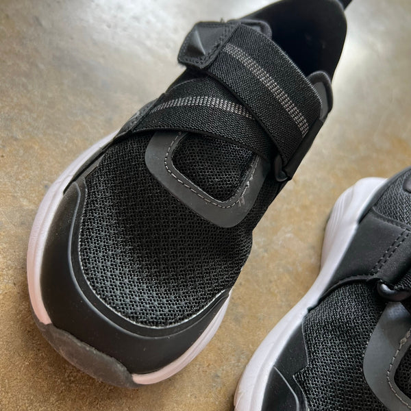 Athletic Works Black Velcro Boys Sneakers Size 13