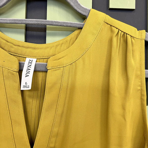 Zenana Yellow/Green Flowy V-Neck Tank Top Size Large