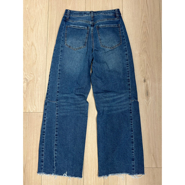 So Me Raw Hem Barrel Jeans Size Small