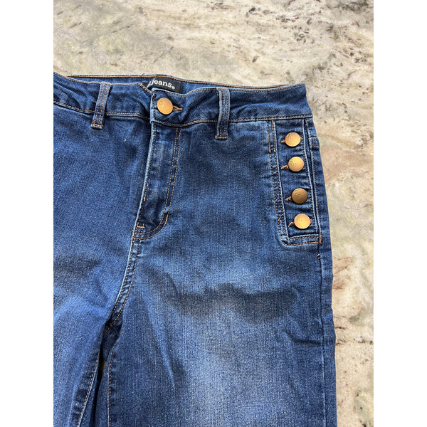 D. Jeans Straight Leg Button Detail Jeans Size 4