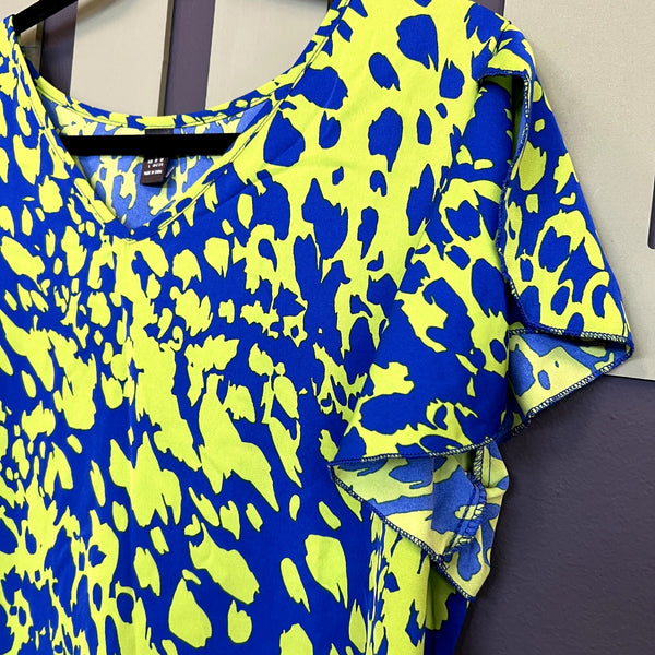 Women's Green + Blue Ruffle Sleeve Blouse Large