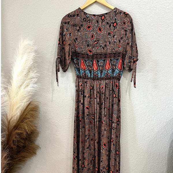Newbury Kustom Boutique V-Neck Button Front Maxi Dress Medium