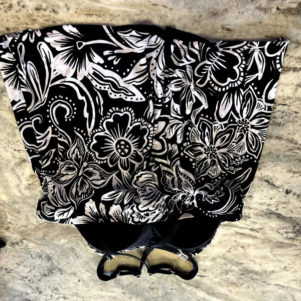 Women's Black + White Floral Tankini Swim Top Large