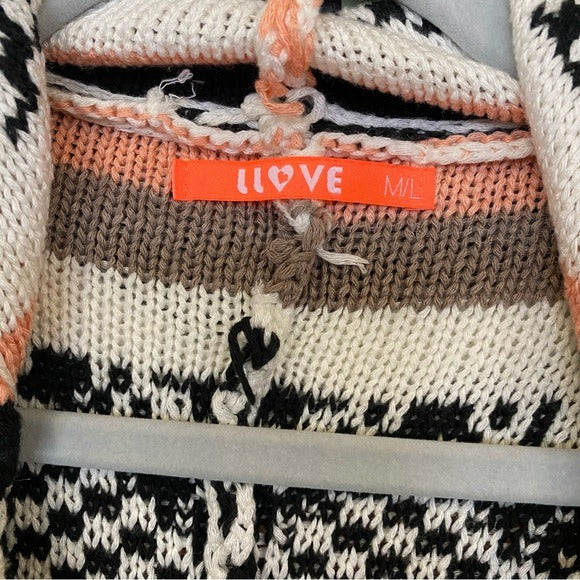 Women’s Overiszed Poncho Sweater Med/Large