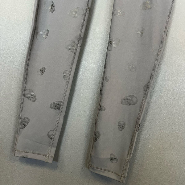 NWT Mono B Glossy Skull Matte Black Leggings Size Small