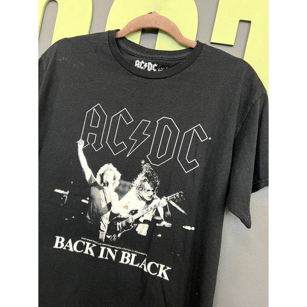 LivyLu Thrifted Style AC/DC Graphic Band Tee Size Small