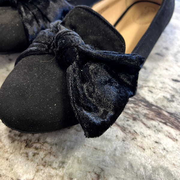 NWT Black Velvet Bow Slip on Shoes Size Women's 8