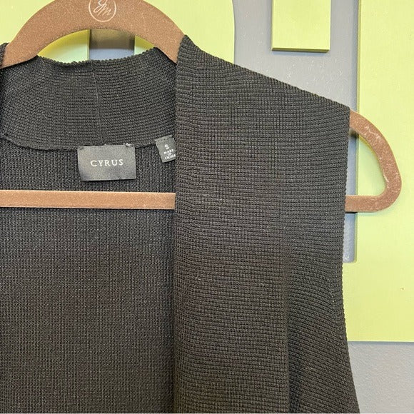 Cyrus Women’s Black Open Front Sleeveless Knit Cardigan w/ Side Slits Small