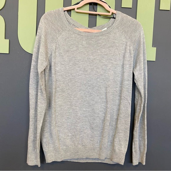 Forever 21 Basic Gray Sweater with Cutout Back Medium