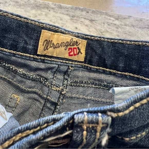 Wrangler 20X Dark Wash Boys Bootcut Jeans Size 6 Slim