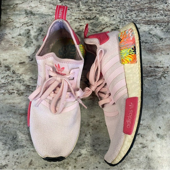 Adidas Women’s NMD R1 Pink Floral Tropical Sneakers Size 9