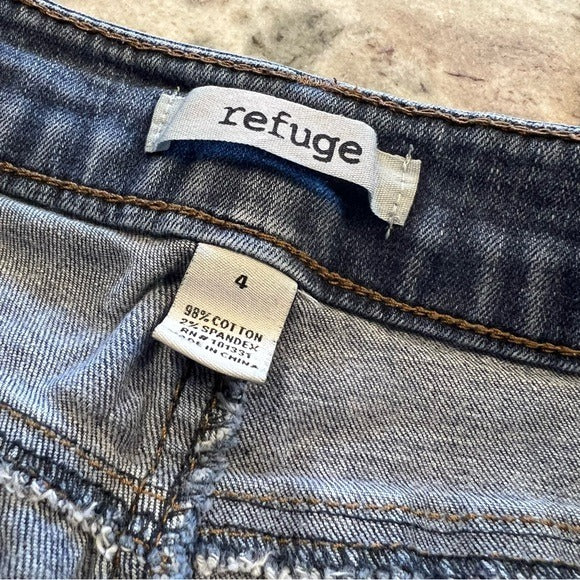 Refuge Distressed Skinny Jeans Size 4