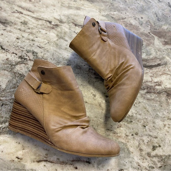 Blowfish Malibu Brown Wedge Heels Size 8.5