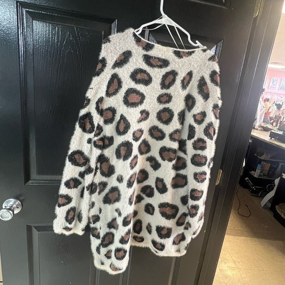 Wanna B Soft Fuzzy Leopard Oversized Cardigan Size S/M