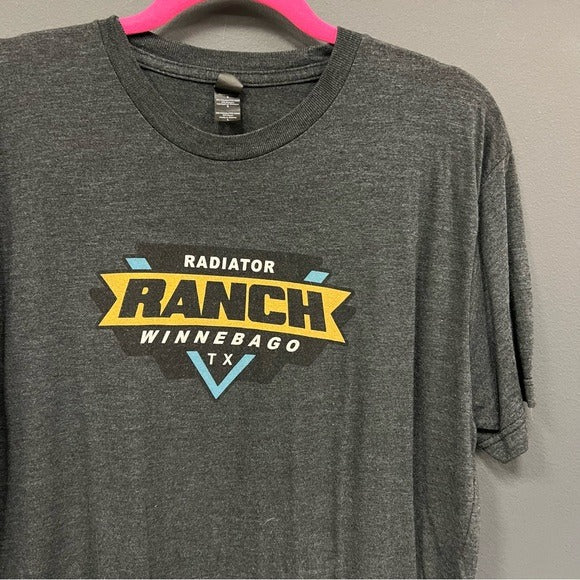 Radiator Ranch Winnebago TX Graphic Short Sleeve Top Size Large