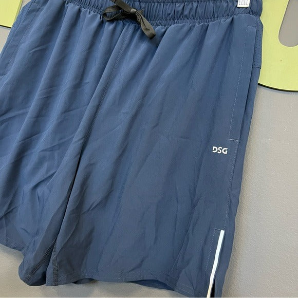 NWT DSG 7” Stride Shorts Size M