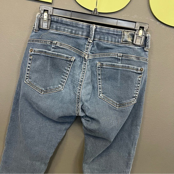Bershka Medium Wash Skinny Jeans Size 6