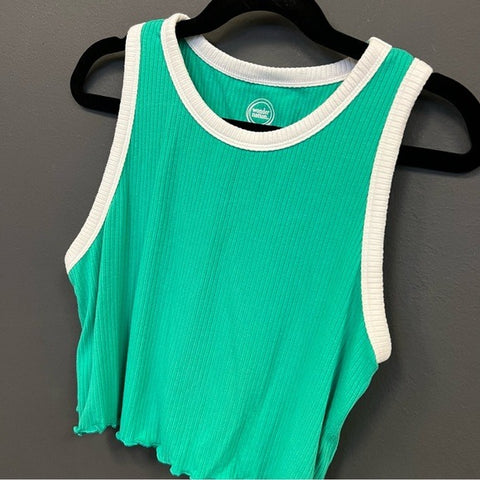 Green + White Tween Cropped Tank Top Size Youth Large 10/12