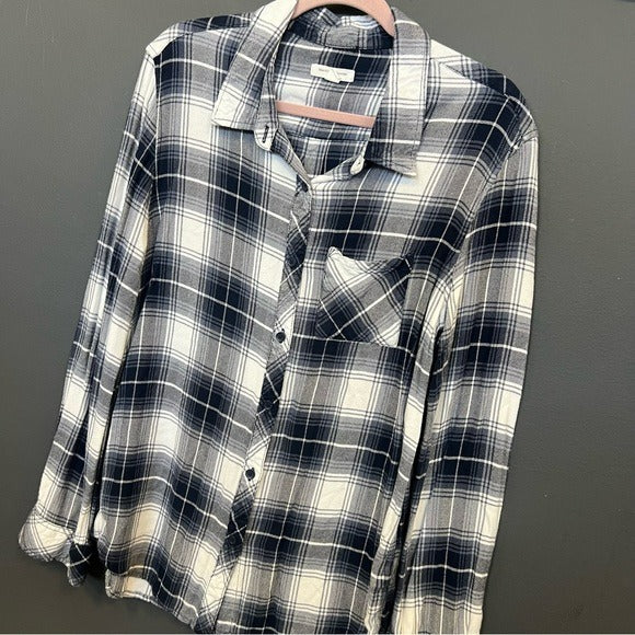 Beach Lunch Lounge Navy + White Butter Soft Plaid Button Down Top Large