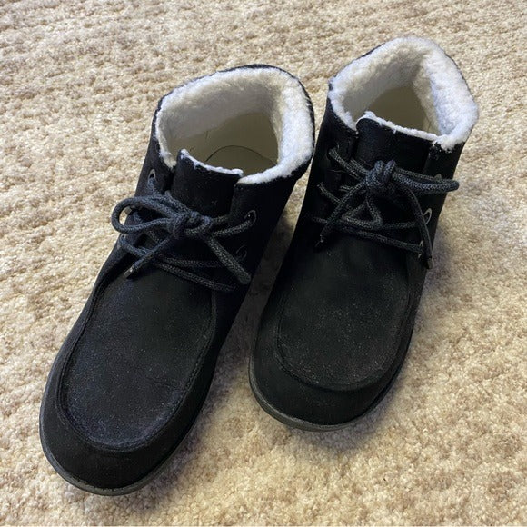 SO Sherpa Lined Black Winter Boots Size 7.5